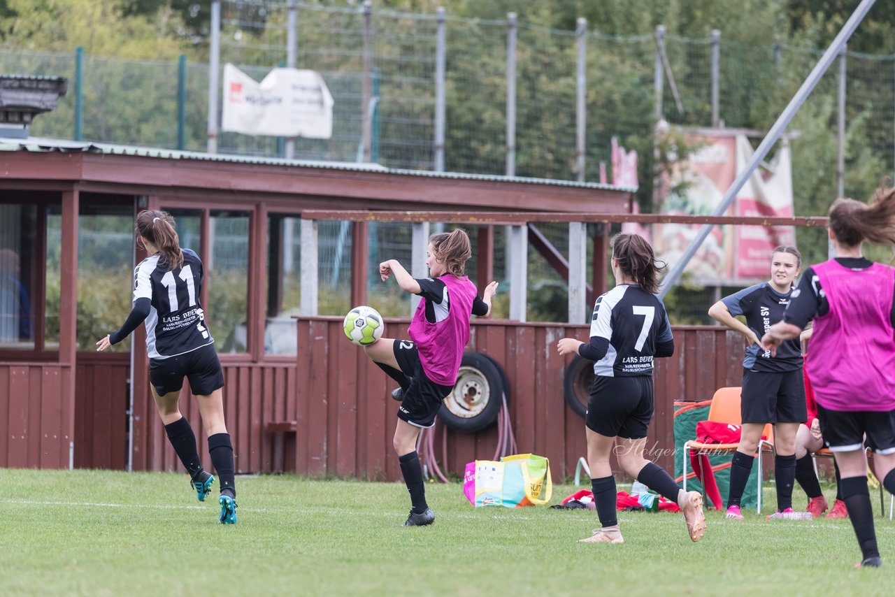 Bild 179 - Frauen Grossenasper SV - SV Steinhorst/Labenz : Ergebnis: 1:3